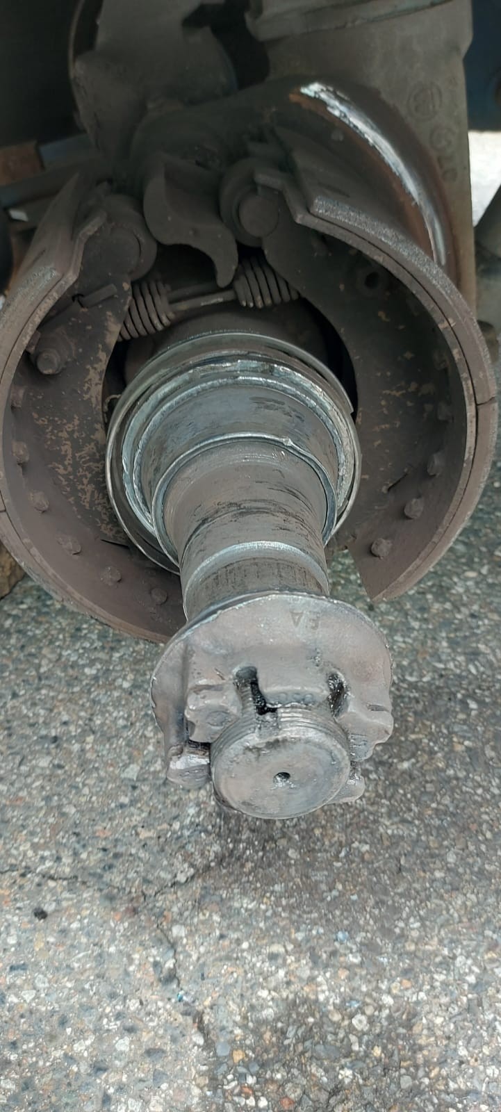 Înlocuire butuc axă BPW