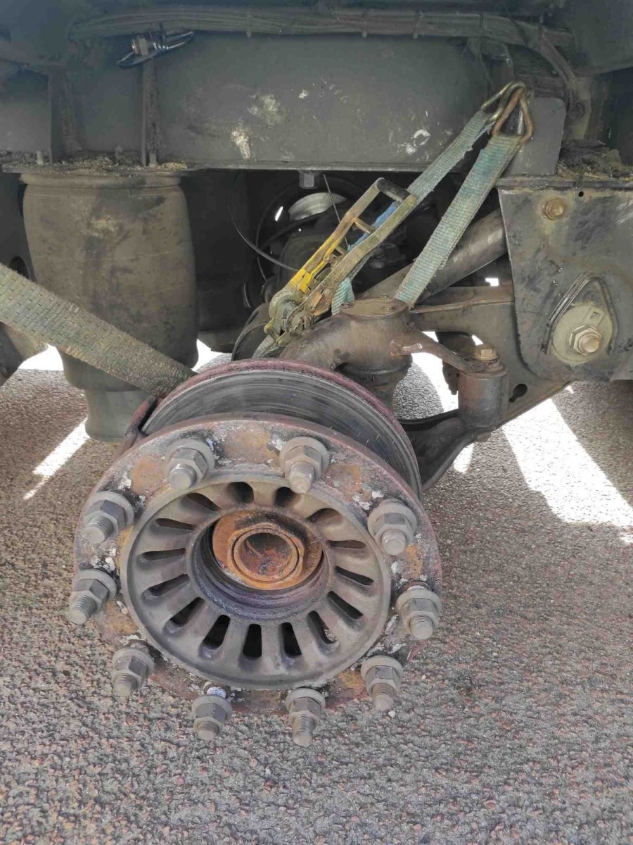 Înlocuire kit ambreaj DAF XF și butuc remorcă axă saf