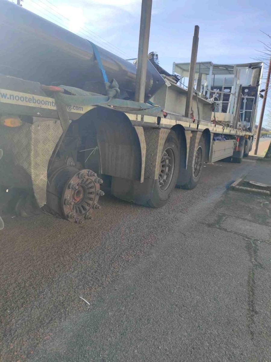 Înlocuire kit ambreaj DAF XF și butuc remorcă axă saf