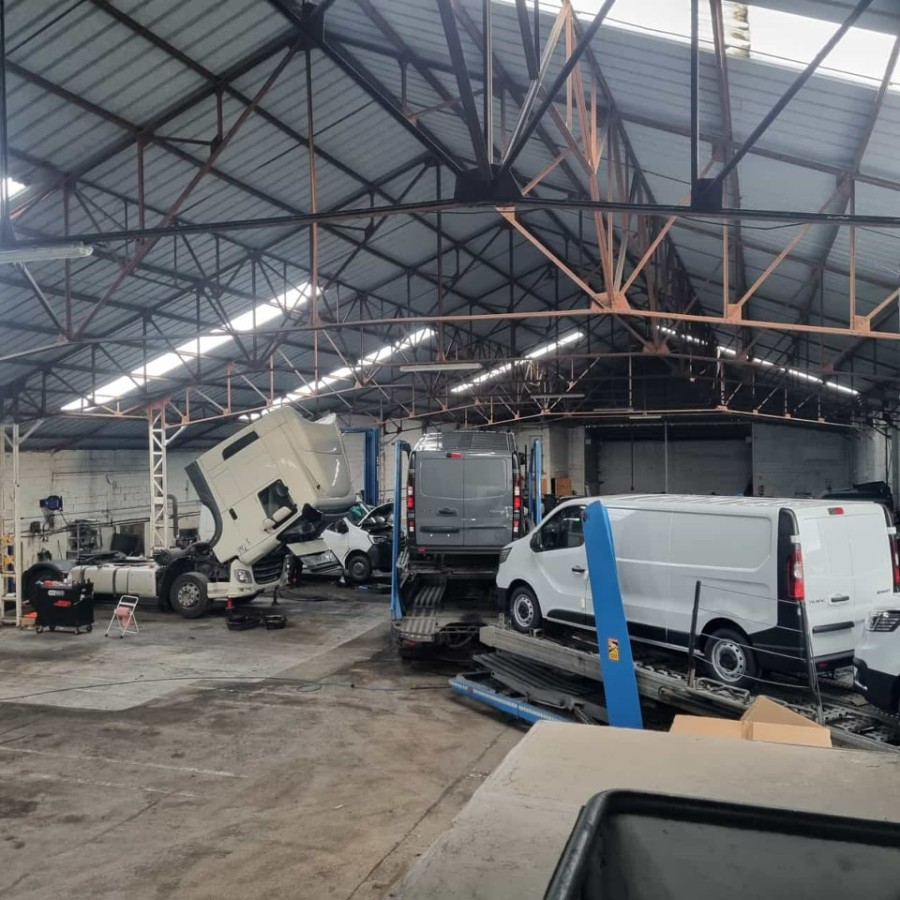 Înlocuire kit ambreaj SCANIA, furcă și pistonaș cutie viteze VOLVO FH