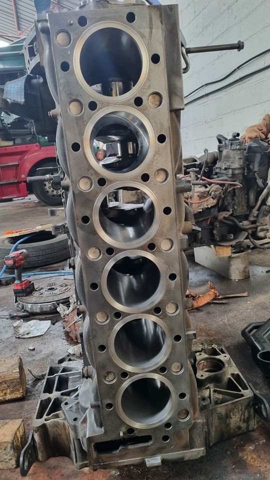 Reparație motor man TGX