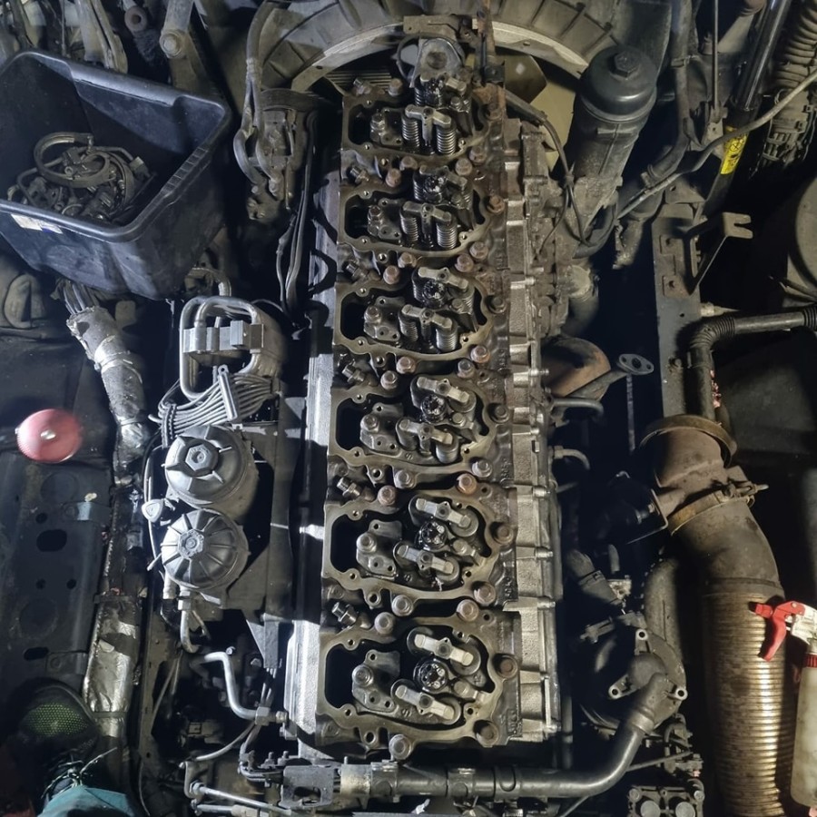 Reparație motor SCANIA R450